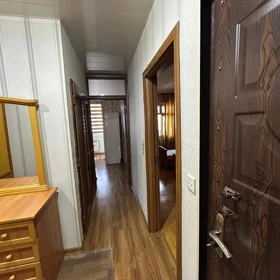 In Baku 70.0 m² apartment is for rent - Image 3