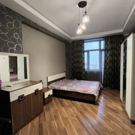 In Baku 210.0 m² apartment is for rent - Image 5