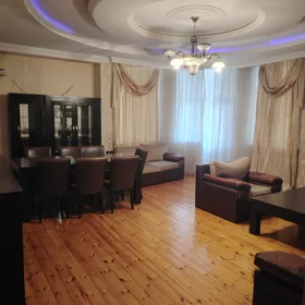 In Baku 132.0 m² apartment is for rent - Image 2