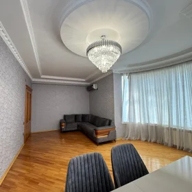 In Baku 100.0 m² apartment is for rent - Image 2