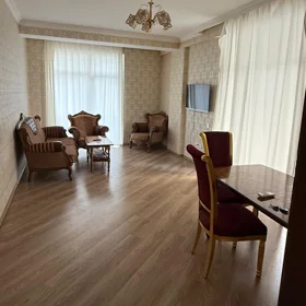 In Baku 90.0 m² apartment is for rent - Изображение 2