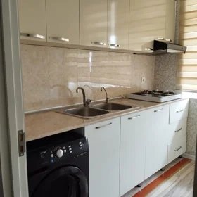 In Baku 60.0 m² apartment is for rent - Изображение 2