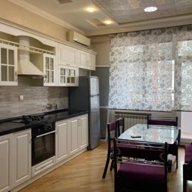 In Baku 160.0 m² apartment is for rent - Изображение 4