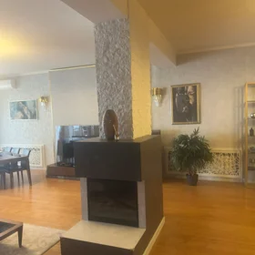 In Baku 250.0 m² apartment is for rent - Изображение 3