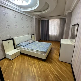 In Baku 110.0 m² apartment is for rent - Image 2