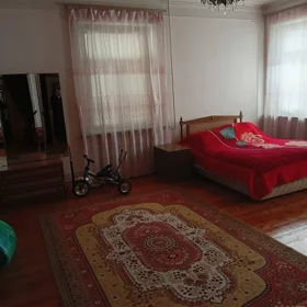 In Ganja 10.0 m² house with 10.0 rooms is for sale