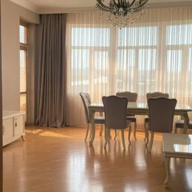 In Baku 100.0 m² apartment is for sale - Image 4