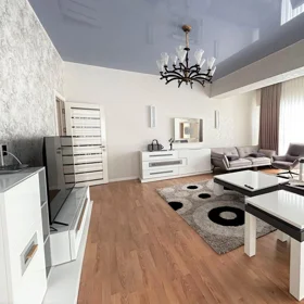 In Baku 182.0 m² apartment is for rent - Image 3