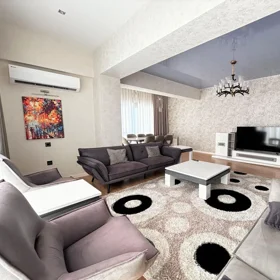 In Baku 182.0 m² apartment is for rent - Image 5