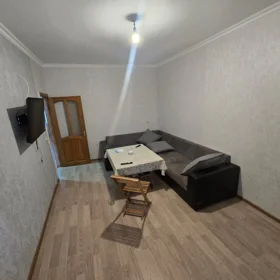 In Baku 70.0 m² apartment is for rent - Image 2