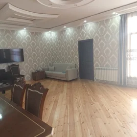 In Ganja 90.0 m² house with 2.0 rooms is for sale - Image 3