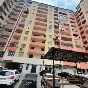 In Khirdalan 110.0 m² apartment is for sale - Image 2