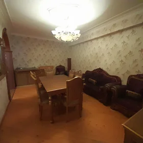 In Khirdalan 110.0 m² apartment is for sale - Image 3