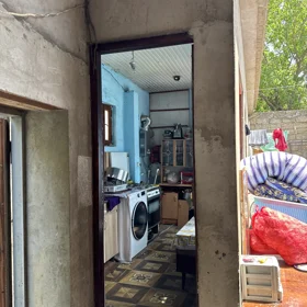 In Baku 100.0 m² house with 3.0 rooms is for sale - Image 3