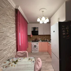In Baku 60.0 m² house with 2.0 rooms is for rent - Image 4