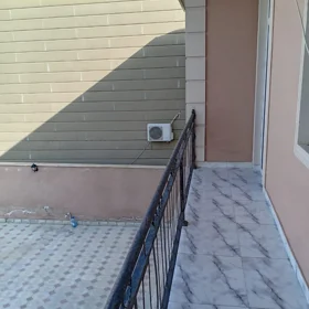 In Baku 170.0 m² house with 4.0 rooms is for sale - Image 5