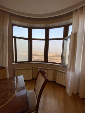 In Baku 100.0 m² apartment is for sale - Image 5