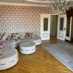 In Baku 145.0 m² apartment is for rent - Image 2