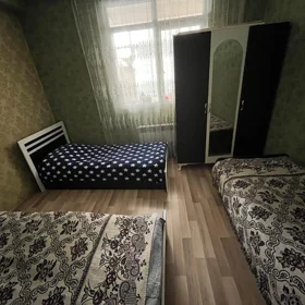 In Baku 70.0 m² apartment is for rent - Image 3