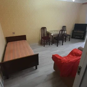 In Baku 50.0 m² apartment is for rent - Image 2