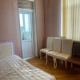 In Baku 108.0 m² apartment is for rent - Image 2