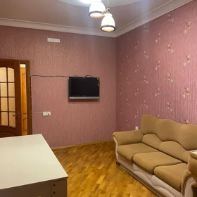 In Baku 108.0 m² apartment is for rent - Image 5