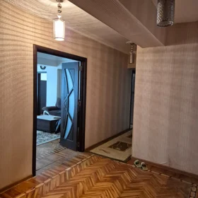 In Baku 160.0 m² apartment is for rent - Image 4