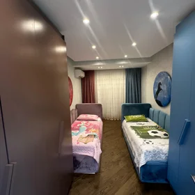 In Baku 90.0 m² apartment is for sale - Image 5