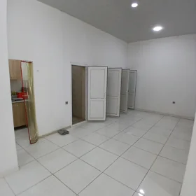 In Baku 167.0 m² commercial is for rent - Image 3