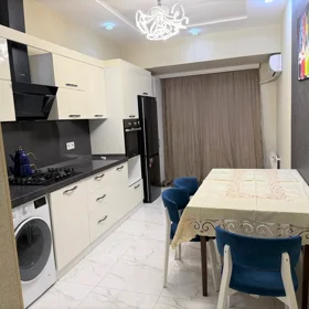 In Baku 145.0 m² apartment is for rent - Image 5