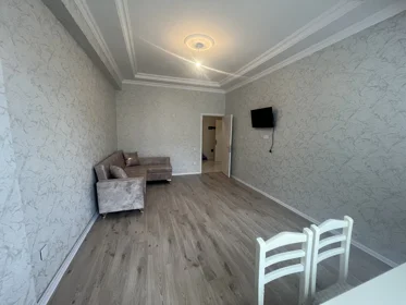 In Baku 63.0 m² apartment is for rent - Image 3