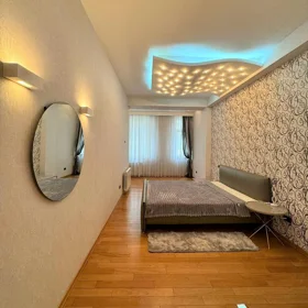 In Baku 175.0 m² apartment is for rent - Image 4