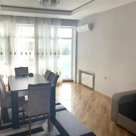 In Baku 96.0 m² apartment is for sale - Image 2