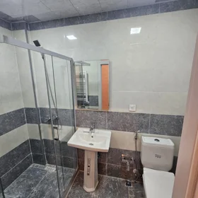 In Sumgayit 93.0 m² apartment is for sale - Image 4