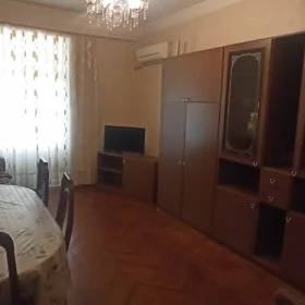 In Baku 60.0 m² apartment is for rent - Image 2