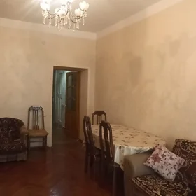 In Baku 60.0 m² apartment is for rent - Image 3