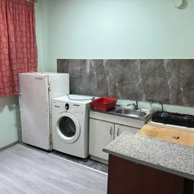 In Baku 70.0 m² house with 2.0 rooms is for rent - Image 3