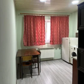 In Baku 70.0 m² house with 2.0 rooms is for rent - Image 4