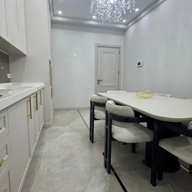 In Baku 145.0 m² apartment is for rent - Image 3