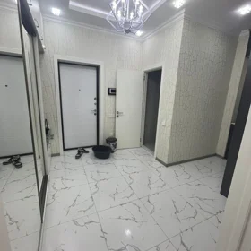 In Baku 80.0 m² apartment is for rent - Image 3