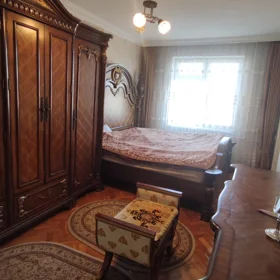 In Baku 90.0 m² apartment is for rent - Image 3