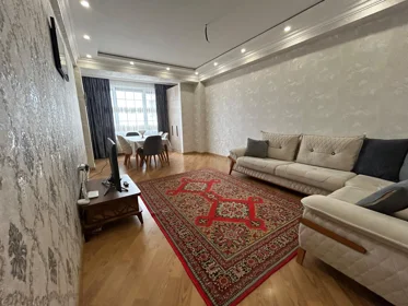 In Baku 106.0 m² apartment is for sale - Image 3