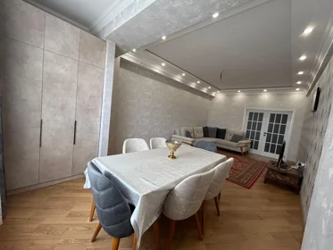 In Baku 106.0 m² apartment is for sale - Image 4