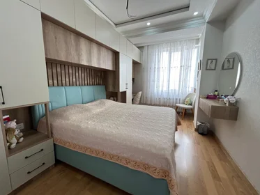 In Baku 106.0 m² apartment is for sale - Image 5