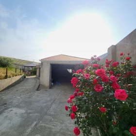In Baku 300.0 m² house with 5.0 rooms is for sale - Image 2