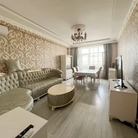 In Khirdalan 85.0 m² apartment is for sale - Image 3