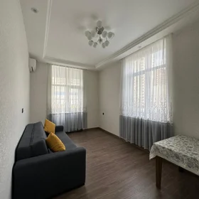 In Baku 60.0 m² apartment is for sale - Image 2