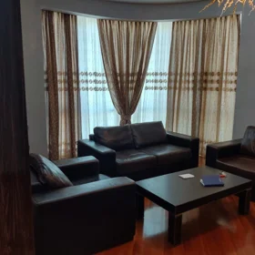 In Baku 130.0 m² apartment is for rent - Image 3