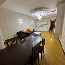 In Baku 170.0 m² apartment is for rent - Image 2