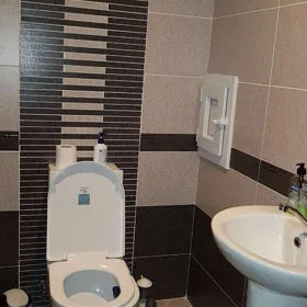 In Baku 140.0 m² apartment is for rent - Image 5